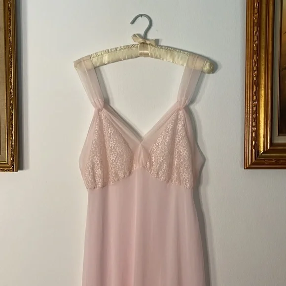Vintage lingerie nighty - Picture 2 of 6